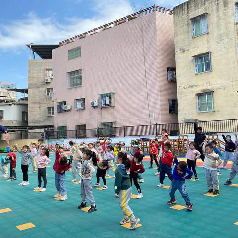 成长幼儿园大二班第三周活动