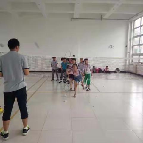 展羽球精彩，扬少年风采——羽毛球社总结