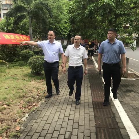 国兴街道办事处为助力“地摊经济”，将巴伦社区公祠路为选址地