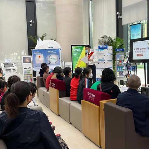 幸福晚年  情暖金秋