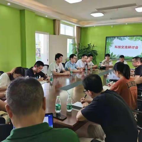 南瑞实验教育集团信息办召开新学期科技社团暨科技节工作会议