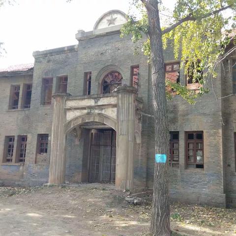 鸠山大学：一所办丟的农林大学