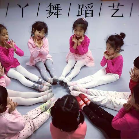舞蹈小精灵