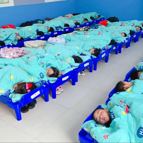 兔年新气象，快乐迎萌娃——西口回族镇中心幼儿园前三周工作纪实