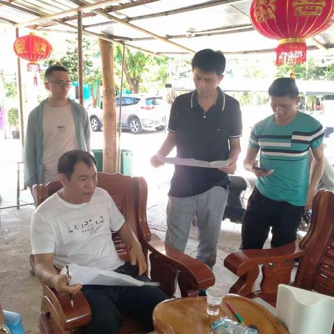 区包点单位审计局主任符启海一行到台楼村开展疫情防控排查疫苗接种工作