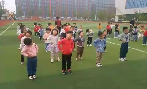 南湖实验幼儿园超然分园小一班—定格精彩瞬间