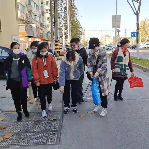 弯腰一秒，拾起文明