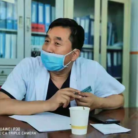 我院为一位巨大甲状腺肿瘤患者圆满完成手术