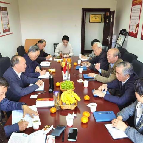 凝聚力量  团结奋斗l