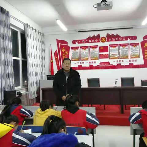 自习课上的泪水——侯校长为住校生上了堂以感恩为主题的教育课