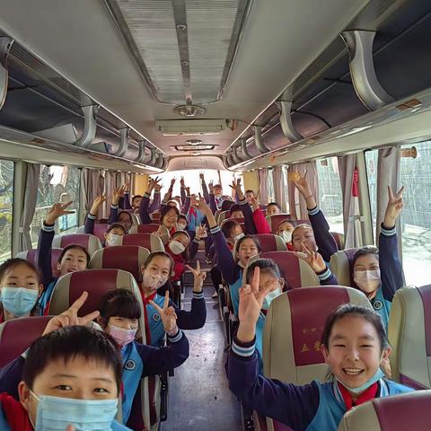 感受科技的魅力——团结小学青州市人工智能学习体验中心研学活动