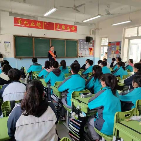 健康路支行开展“开学季•建行消保，护您成长”金融知识进校园宣传活动