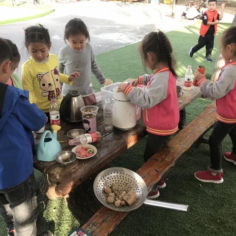 广饶县育英幼儿园大三班生活区-“奶茶店”