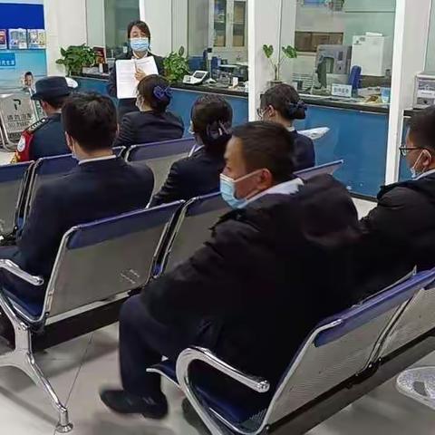 建行格尔木盐湖支行组织开展消防安全培训暨消防演练活动