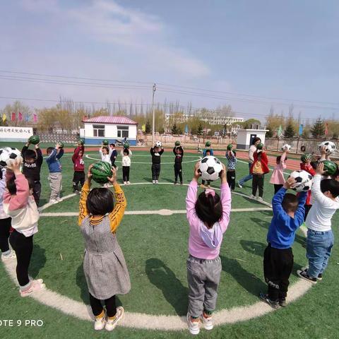 贝子府中心幼儿园中二班~美好相伴 “童”样精彩