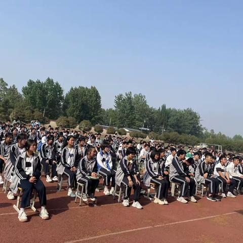 乘风起航—西周中学励志报告会