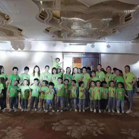 安塞区兰花花幼儿园第十二周苗苗班精彩快乐的一天