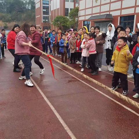 我们的队伍向太阳——新河小学三八妇女节活动