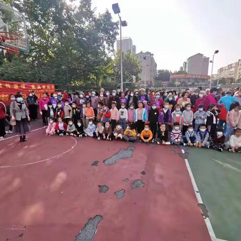 国网河南电力党校和电力社区联合开展“党建传温情  爱满重阳节”活动