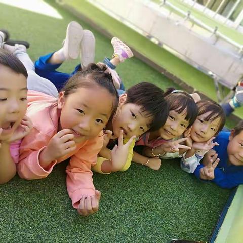 快乐的幼儿园生活
