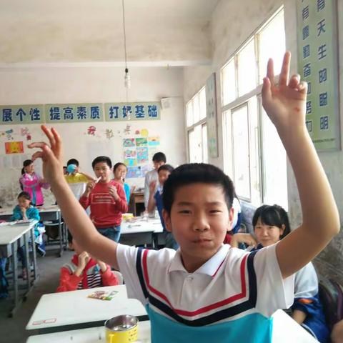 《给孩子们的礼物》之三