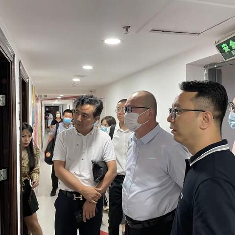 西安连锁经营协会杨俊峰一行到访团子公司