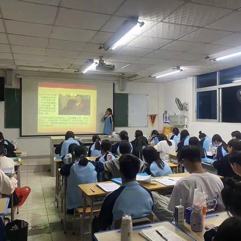 21生物制药3+2分段班开展学雷锋主题班会