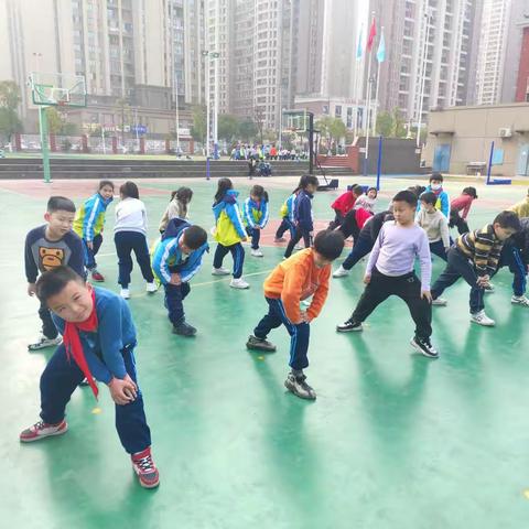 开福实验小学2.2班篮球课程总结