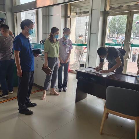 克什克腾旗支行2021年第四个“管理人员网点服务体验日”体验活动