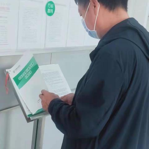 克旗支行开展全区农行 2021 年第七个“管理人员 网点服务体验日”活动