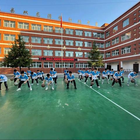 携社团同行，展青春风采———双龙湾中学期末社团展评活动