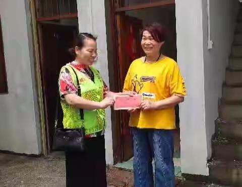 美丽的网格员、平凡中的坚持