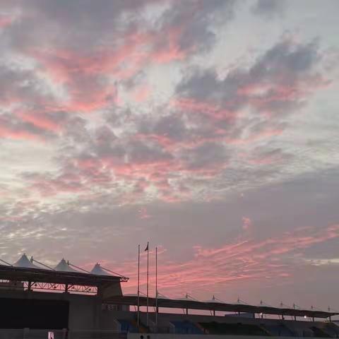 家校合作促“双减”                                         课后服务绽光芒