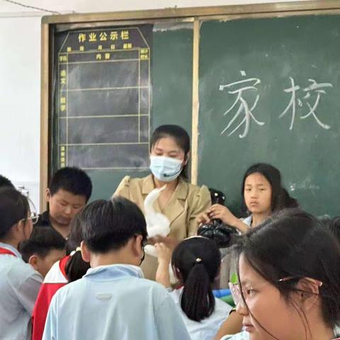 共育梦想  球织未来—铁二处小学五(2)