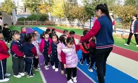 红桉树幼儿园2022年小一班秋季运动会