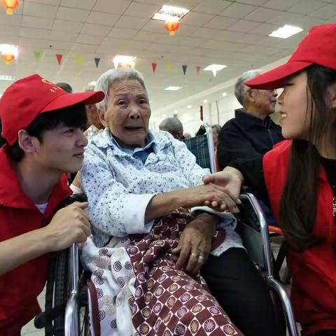 九九重阳最美的一幕