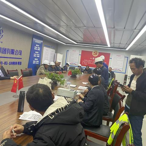 建行桑田路支行组织工地外拓营销