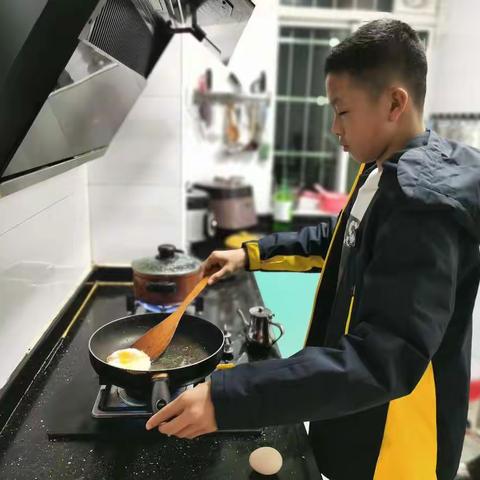 一碗鸡蛋汤面的爱