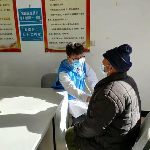 疫情防控不放松,家医驻村服务进行中