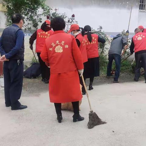 徐庄社区大街小巷卫生清理中