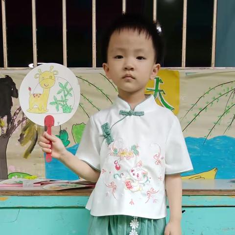 盛舒涵幼儿园快乐生活