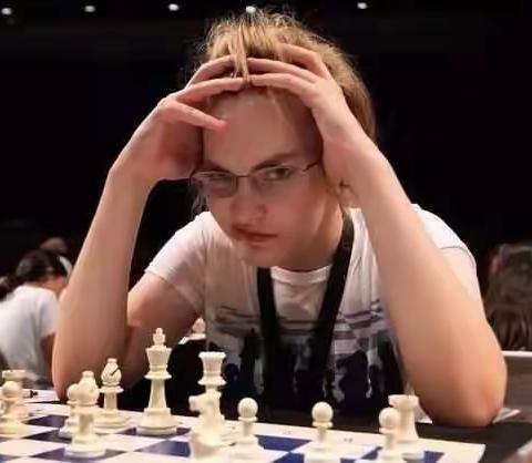爸爸，我为什么一定要学下国际象棋？