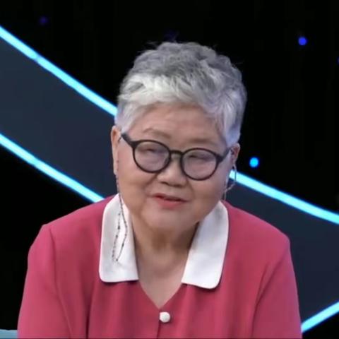 民主学校一年二班家长学习《家庭教育公开课》第十二期