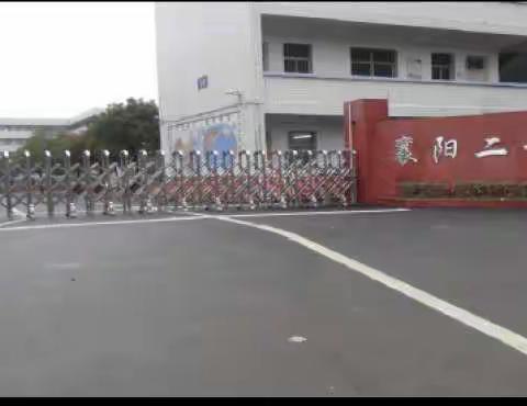 五年学前2002赵瑞的回访母校实践活动