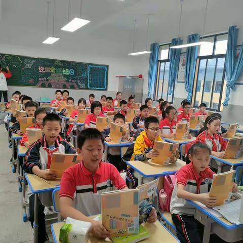 湖心学校六5班  时光掠影