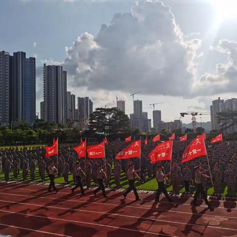 青春的风采＿＿高一六班军训纪实