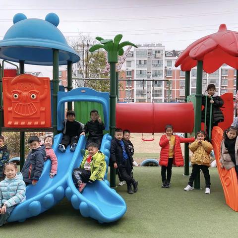 👦👧孩子们的欢乐时光——大二班三月手记