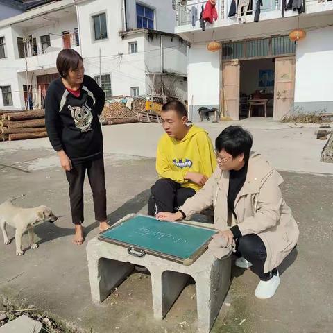 是老师，也是朋友