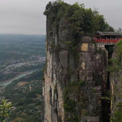 乐嘉的美篇：奇峰异石黄鹤峰林，江山如画大美清江