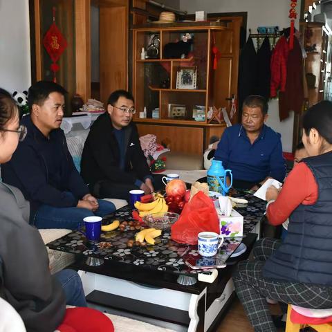 重阳敬老 桑榆情怀 ——临潭段走访慰问退休职工
